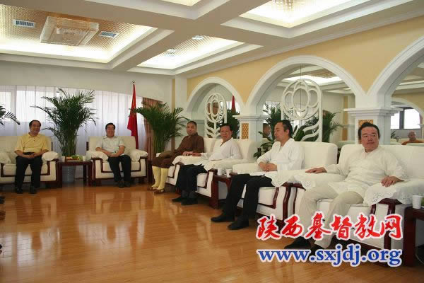 省佛协、省道协一行来省基督教两会参观、交流(图2)