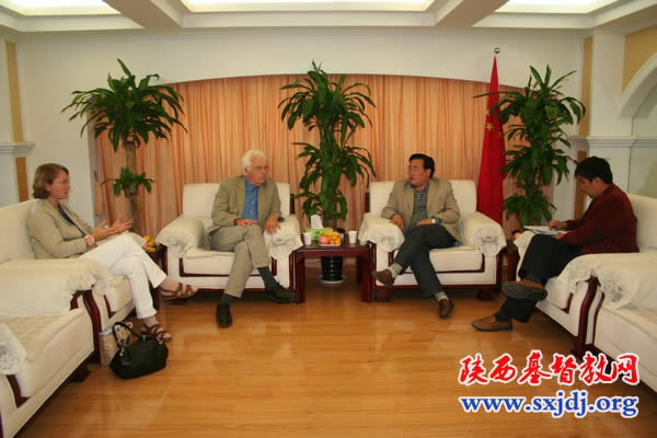 挪威尤约翰牧师一行访问陕西教会(图1)