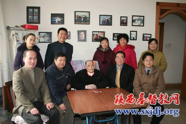 省两会负责人春节前看望教会老前辈，关心基层教牧同工(图4)