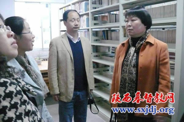 国家宗教局吕金光司长等来陕西圣经学校走访(图2)