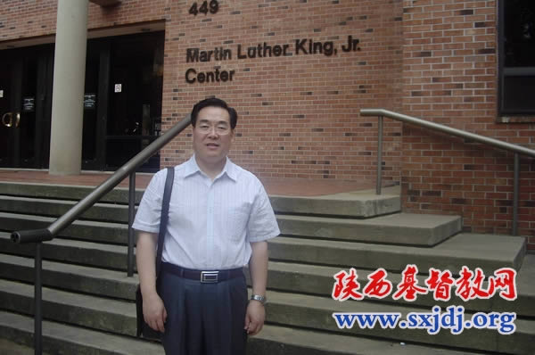 我会主席、会长王俊牧师访问美国教会(图2)