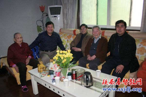 省基督教两会慰问我省教会老前辈(图3)