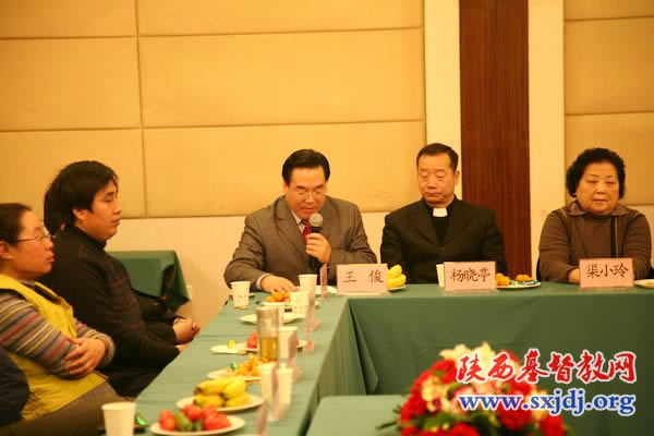 省委统战部、省宗教局联合举办全省民族宗教界2011年迎春茶话会(图4)