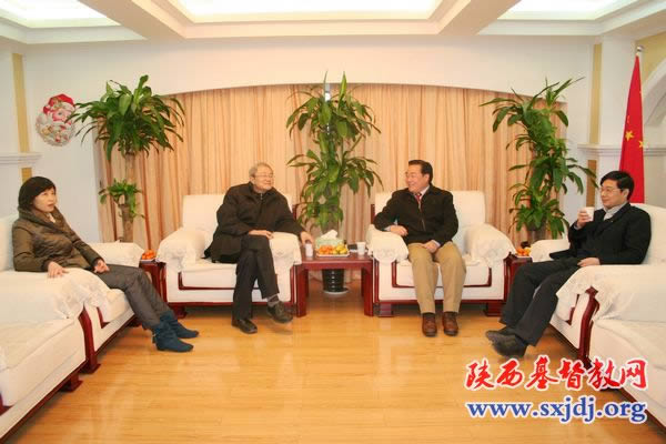 省人大民宗侨外工委主任张启钧一行来走访省基督教两会