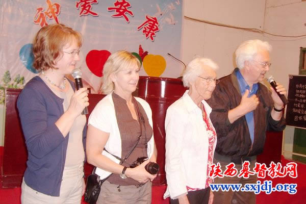 挪威尤约翰牧师访问安康教会