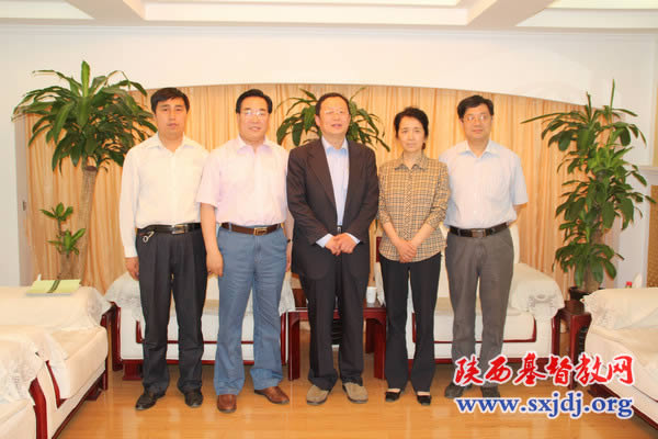国家宗教事务局政法司刘金光副司长走访陕西省基督教两会(图2)