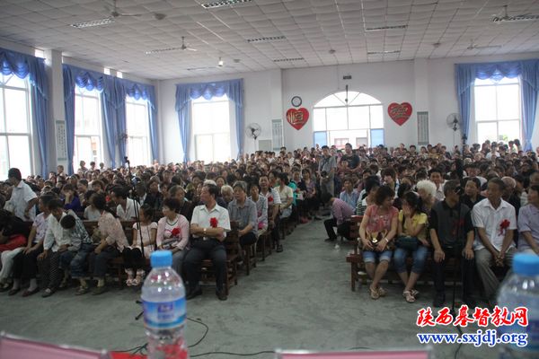 汉中市开发区大河坎教会举行庆堂典礼(图4)