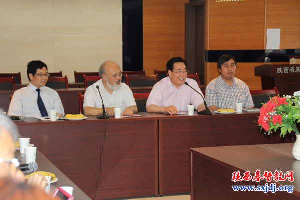 香港中文大学西安交流学习团来陕西教会访问(图1)