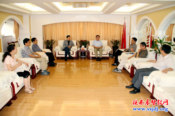 韩国上道中央教会朴逢洙牧师一行访问我省教会(图1)