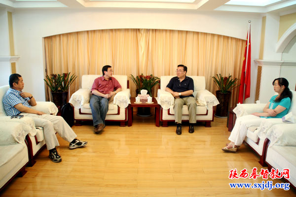 美国长老会外展基金会林来兴牧师来访(图1)