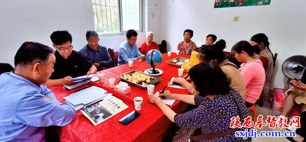 金台区基督教爱国会召开一届七次常委（扩大）会议