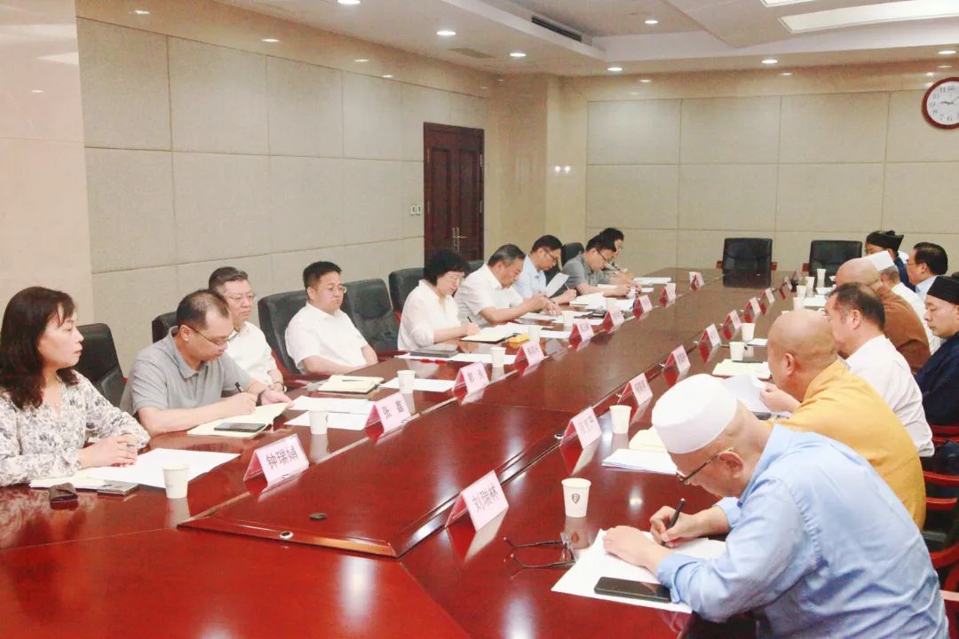 【动态】省委统战部举办第二期“同心聚·半月谈”座谈会