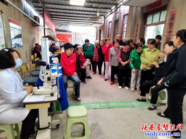 高陵区基督教爱国会开展义诊活动