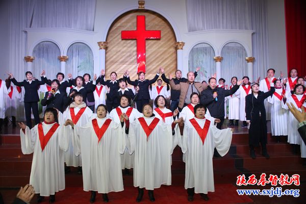 “天父等你回家”主题新年赞美会隆重举行(图1)