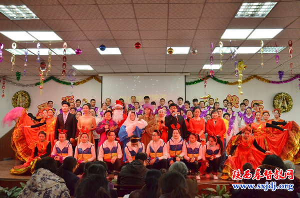 圣经学校2016年迎圣诞崇拜活动圆满完成