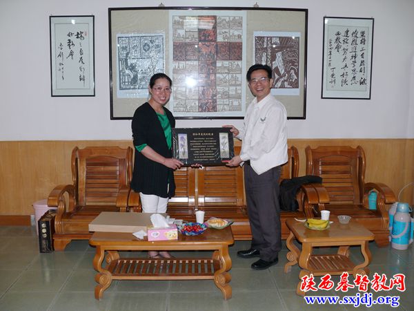 深圳龙岗教会教牧同工访问我省教会(图2)