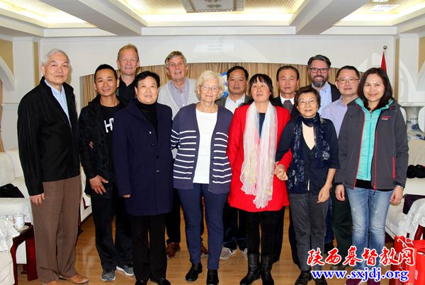 挪威圣约教会友人何尔文牧师等一行访问我会(图3)