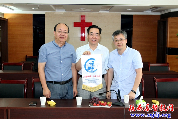 杭州市基督教两会教牧同工访问省基督教两会和圣经学校(图3)