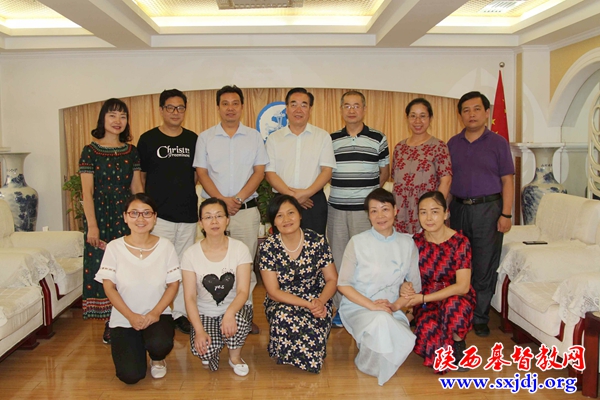 众人拾柴火焰高(图3)