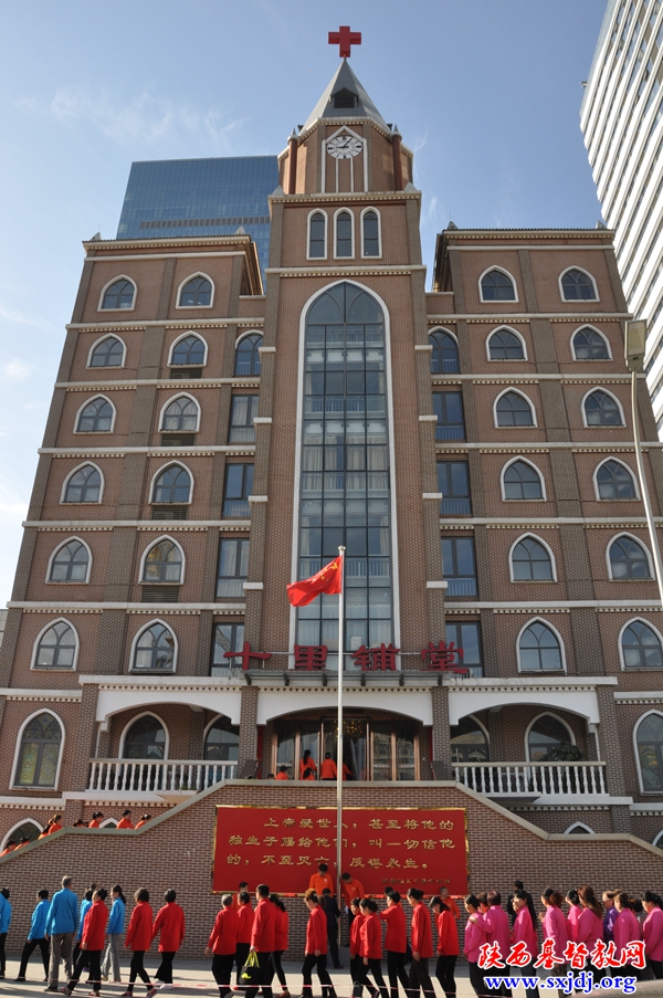 喜迎国庆 爱国爱教 全省各地教会升挂国旗(图4)