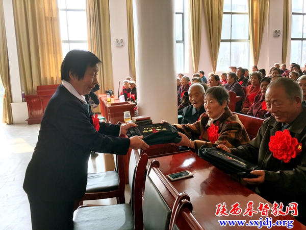 “爱在重阳”——韩城市举办重阳节敬老爱老活动