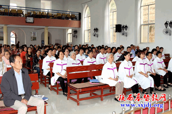 省基督教两会神学思想建设讲道交流会在延安市宝塔区基督教堂举行(图7)