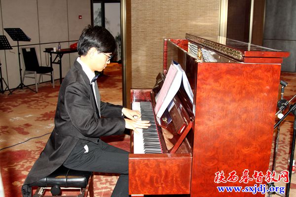 陕西省基督教两会成功举办“助力新时代,共筑中国梦”庆祝中华人民共和国成立70周年歌咏会(图4)