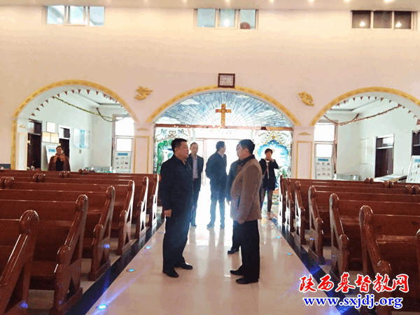 省民宗委副主任杨义民走访铜川市新区基督教堂(图2)