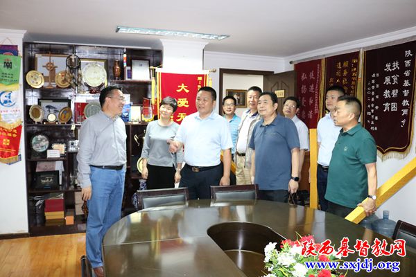 基督教全国两会单渭祥牧师走访省基督教两会、陕西圣经学校(图2)