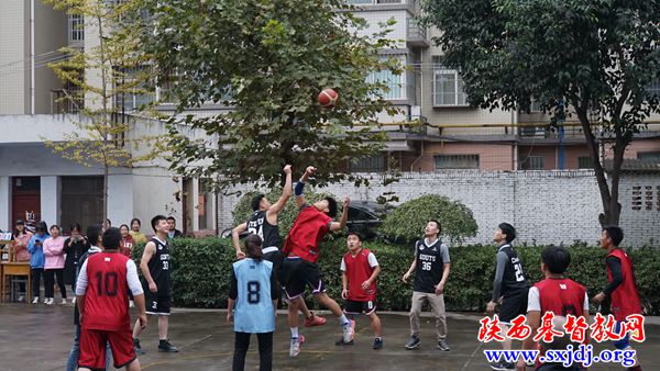 不远千里，主里团契——广东协和神学院师生一行80人到访陕西圣经学校