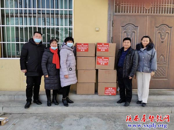 小口罩 大爱心——我会将福建省基督教两会捐赠的10万只口罩,分发至全省教会(图10)