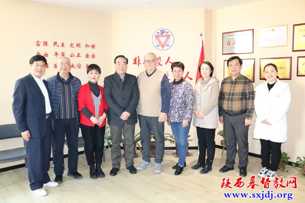 省基督教两会负责同工春节前看望教会老前辈(图2)