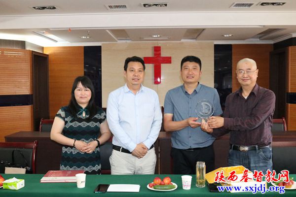 省基督教两会接待都江堰市三自爱国运动委员会教牧同工一行(图3)