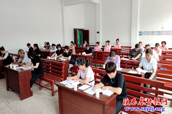 汉中市南郑区基督教两会举办政策法规培训班暨“政策法规宣传月”启动仪式(图2)