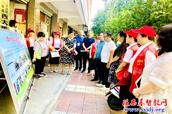 “你文明 我文明 让汉中更闻名”——汉中市基督教会于“七夕节” 参与社区系列公益活动(图2)