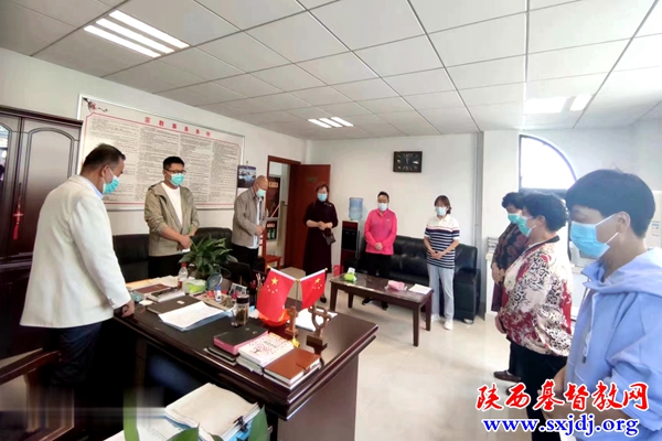 宝鸡十里铺教会举行“纪念中国人民抗日战争暨世界反法西斯战争胜利77周年和平祈祷会”(图2)